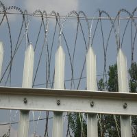 W/D shape palisade fence
