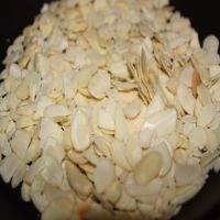 High quality natural Almond Flakes 