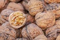  dried walnut 