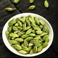 Green cardamom, Black pepper