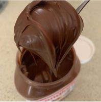 Chocolate hazelnut spread Nutella