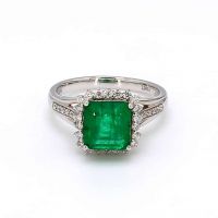18K Emerald Ring Octagon 2.09 Cts