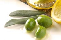 Unprocessed whole olive leaf, olive products