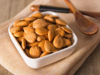 Top quality American 27-30mm raw almonds nuts
