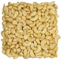 Cashew Nuts / Almond Nuts