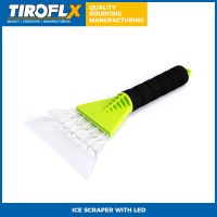 ICE SCRAPER WITH LED