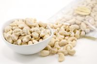 Raw cashew nuts