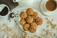 Oatmeal Cookies With Chocolate Chips