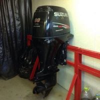 used Suzuki 90HP 4-Stroke Outboard Motor Engine Motor is in excellent