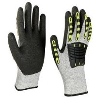 High cut resistant Tuf TechÂ® yarn knitted seamless nitrile glove