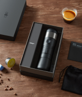 Portable-car coffee machine. (Capsule + coffee powder, car heating, exquisite classic, 1200 mAh lithium battery, Italian concentration 60ml-150ml capsule coffee 50 cups / time)