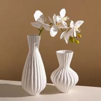 Custom logo Size Modern White Wholesale Small Ceramic Flower Vase for Luxury Home Decor with snow glaze