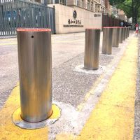Upark Outdoor Anti-terror Driveway Security Post Bollards With Mini Control Box Residences Use Automatic Led Bollard