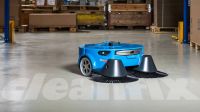 Floor cleaning robot