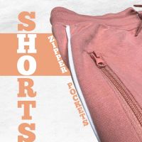 Shorts With Zipper Pockets For Men And Women. 