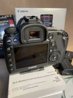 Canon EOS 5D Mark IV 30.4MP DSLR Camera