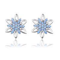 18K Gold Synthetic Cubic Zirconia Snowflake Earrings for Woman