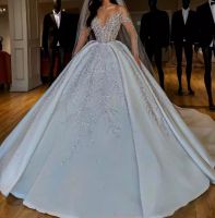 Fashion Long Sleeves V Neck Heavy Beaded Bridal Gown Wedding Dresses