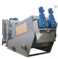 Screw sludge dewatering machine