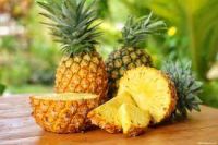 Fresh pineapple - dried pineapple