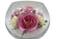 preserved flowers in glass for decorations