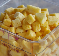 wholesale Natural 100% Pure Freeze Dried pineapple dice Freeze Dried fruit