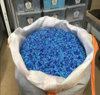 HDPE blue drum plastic scraps, Recycled blue HDPE scraps top