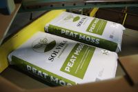 Potting and seeding peat moss substrate 