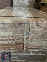 Dark Red Meranti (Shorea spp.) scantlings 3 PLY Laminated