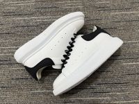 Wholesale New Fashion Cheap White Black luxury  Athletic Running Sports Sneakers