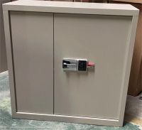 Pharmaceutical cabinet medicine box