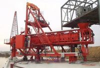 Arc swing ship loader