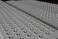 Non slip steel plate