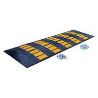 5-10 MPH RUBBER SPEED HUMP W/CON