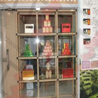 2012 customized acrylic display stand for craft ,MDF display shelf