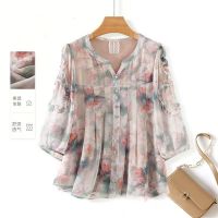 Mom&#039;s summer dress chiffon small shirt with belly covering short sleeves 2025 new style for middle-aged and elderly women, floral seven quarter sleeved top, summer thin