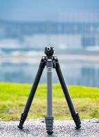 StableShot Carbon Fiber Tripod - Quick - Release Fluid Head, 10KG Load Capacity, 3 - Level Height Adjustment for Photography, Videography & Streaming 