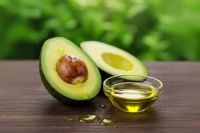 Pure Cold-Pressed Avocado Oil for Cooking & Skincare Bulk Supply