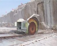 Double saw-cut quarrying machine