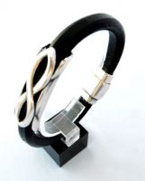 INFINITY Black Leather Bracelet with Magnetic Clasp - Chrome