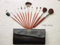 https://fr.tradekey.com/product_view/12pcs-Professional-Cosmetic-Brush-Set-562656.html