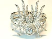 Fashionable Crystal Spider Bangle