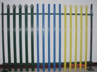 PAINTING PLASTIC PALISADE FENCE