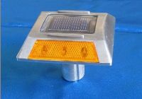 Solar road stud