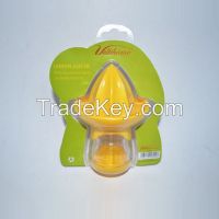 Plastic lemon juice sprayer 
