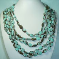 multi rows beaded necklace