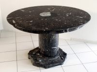 Table Fossilized marble