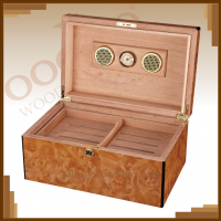 wooden humidor box in good quality