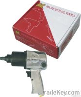 Pneumatic impact wrench