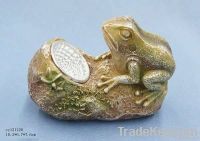 resin frog with solar light decoration